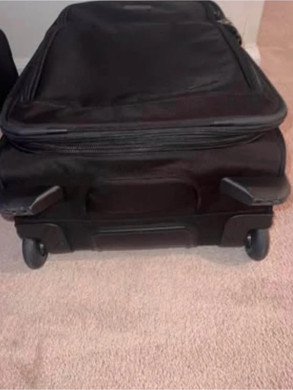 Andare 22” Expandable Softside Suitcase SoftShell Luggage Set Of 3